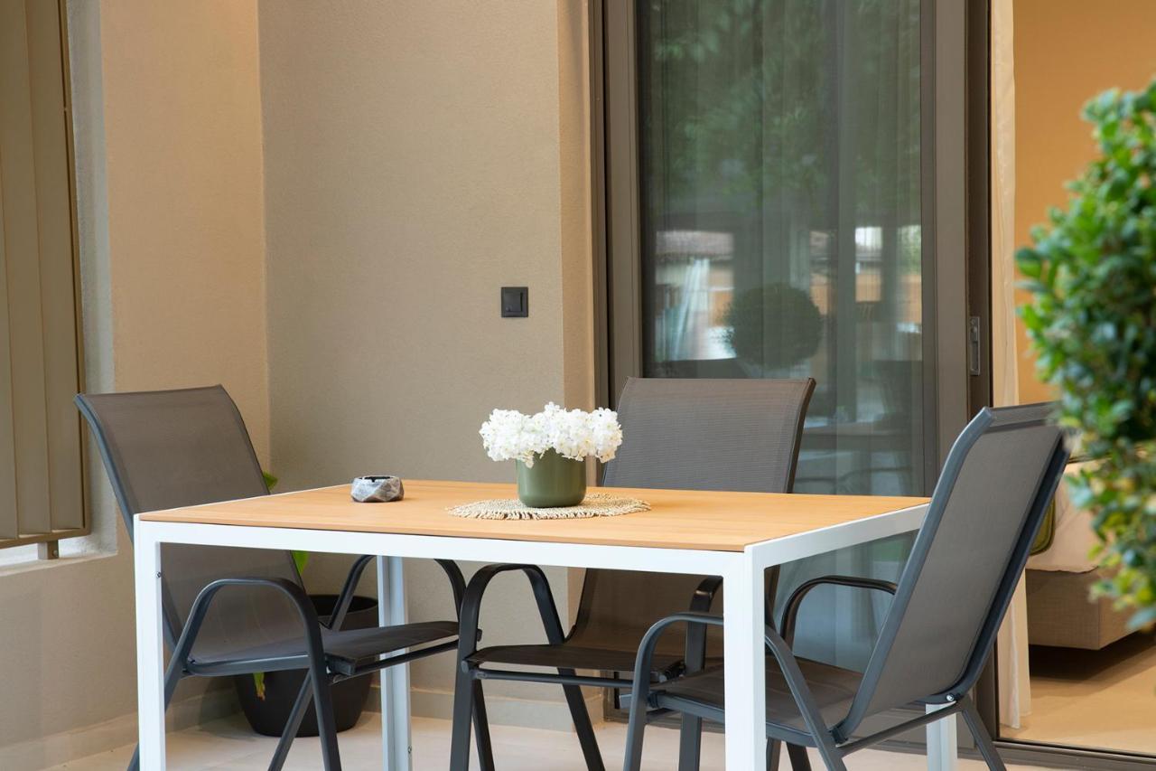 Olympus Suites Paralia Pantaleimonos Ngoại thất bức ảnh