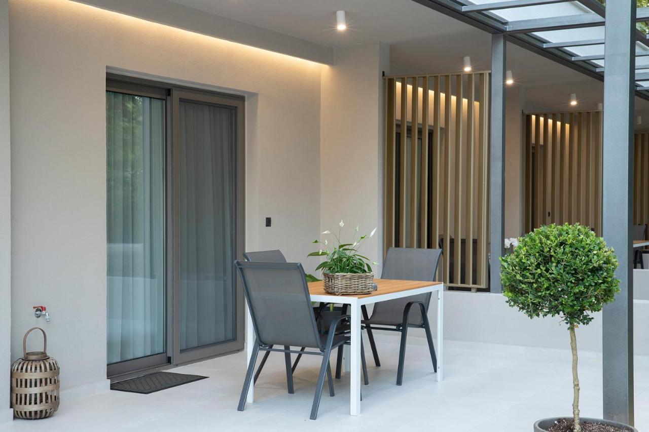 Olympus Suites Paralia Pantaleimonos Ngoại thất bức ảnh