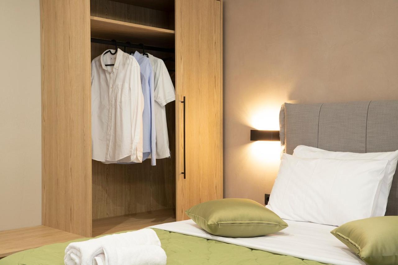 Olympus Suites Paralia Pantaleimonos Ngoại thất bức ảnh