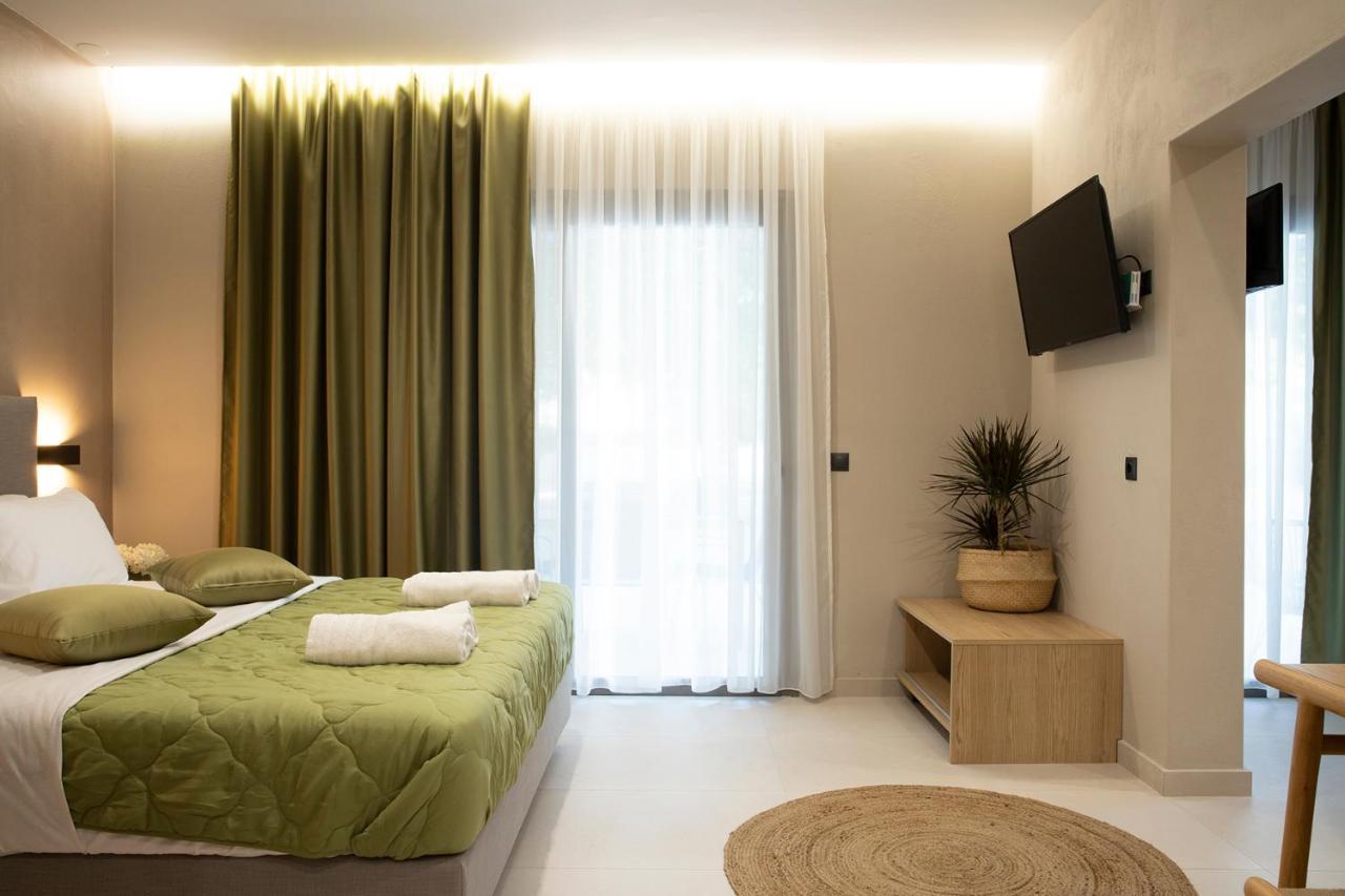Olympus Suites Paralia Pantaleimonos Ngoại thất bức ảnh